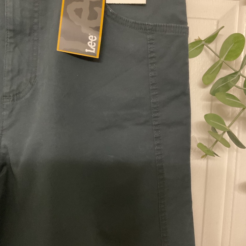 Lee Women's Mid-Rise Bermuda Shorts - Slate - Picture 6 of 7